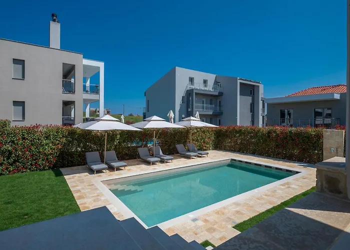 Sea Wind Luxury With Private Heated Pool Kassandra Halkidiki 빌라 *